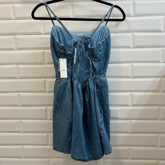 NWT Hollister Women's Strappy Open Back Denim Mini Dress - Picture 5 of 7